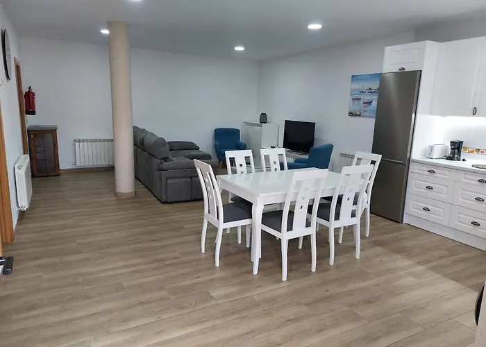 Сasa de vacaciones Fresnos De 4 Personas *